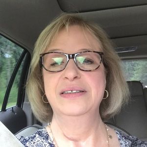 Meet your Posher, Carole